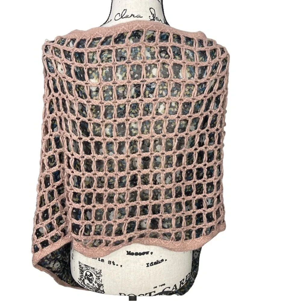Urban Outfitters Pins & Needles Crochet Infinity Reversible Scarf